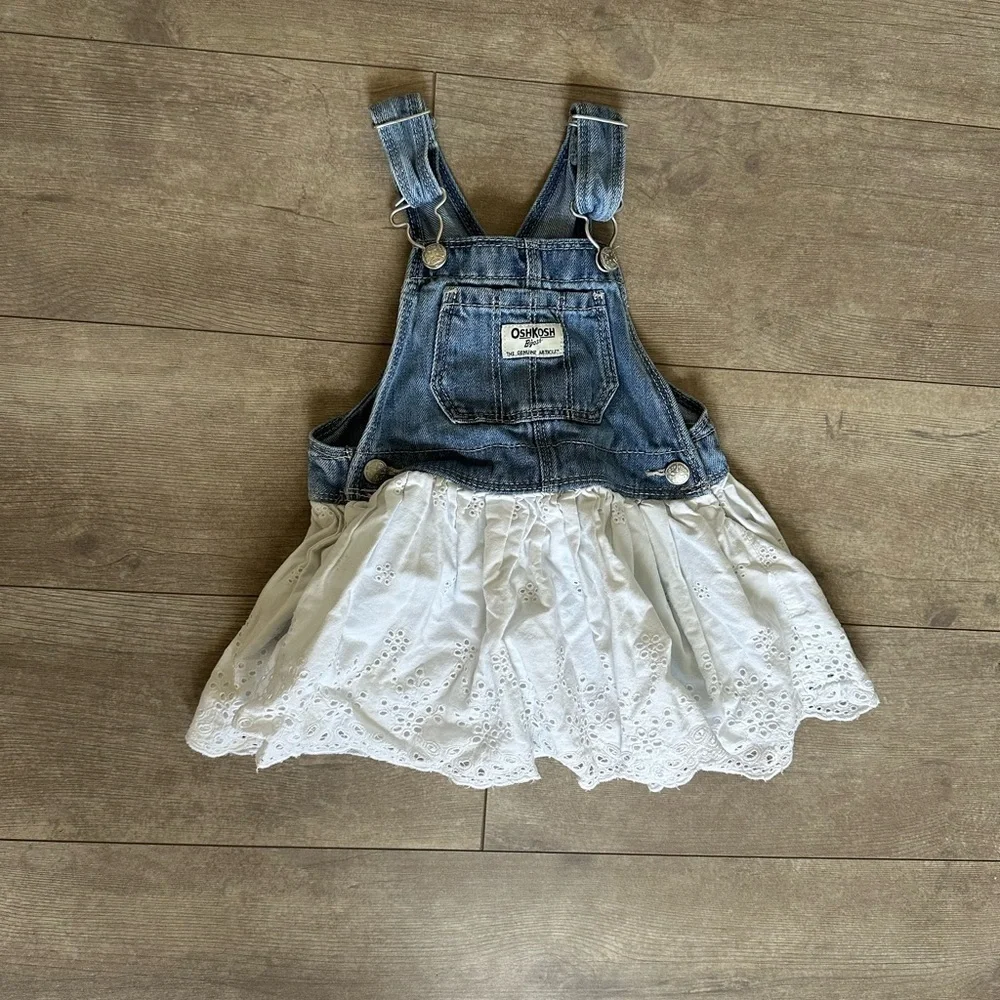 OshKosh B’Gosh 18 Month Baby Girl Eyelet Overall Dress Denim Jean & Eyelet Lace